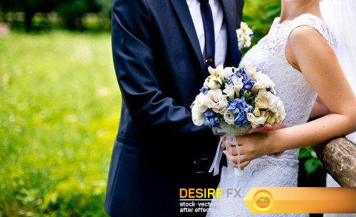 Wedding couple and bouquet 13X JPEG