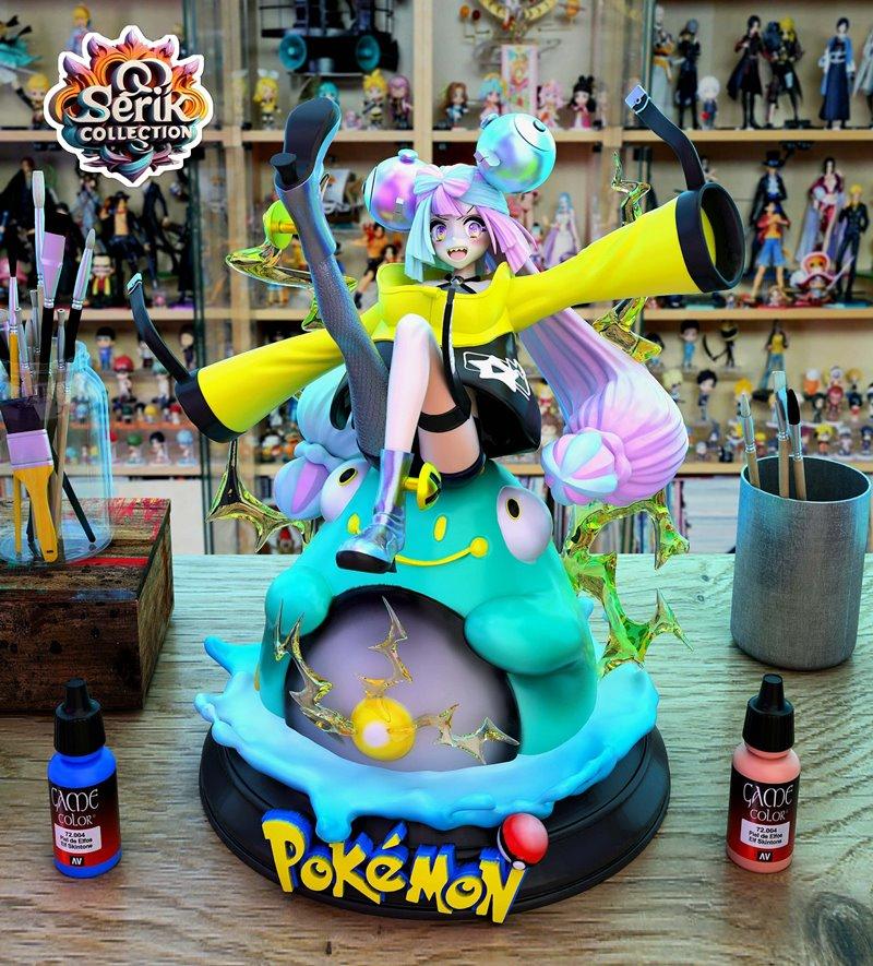 Iono and Bellibolt 3D model figure by Serik Collection, Iono in yellow jacket perched on Bellibolt, dynamic pose, Pok...